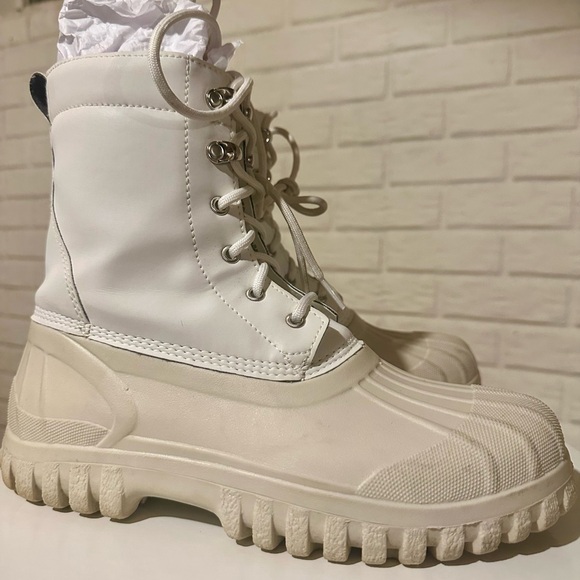 Diemme x RAINS | Anatra Boot in Reflective White, size 40EU/9US - Picture 3 of 11